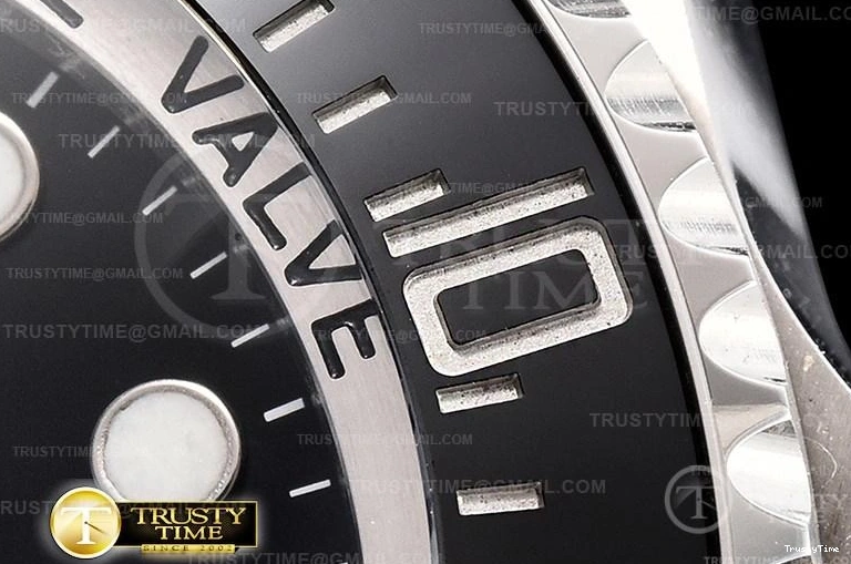 0122 ROLSD093 – Deep Sea Dweller Black Contemporary 1015